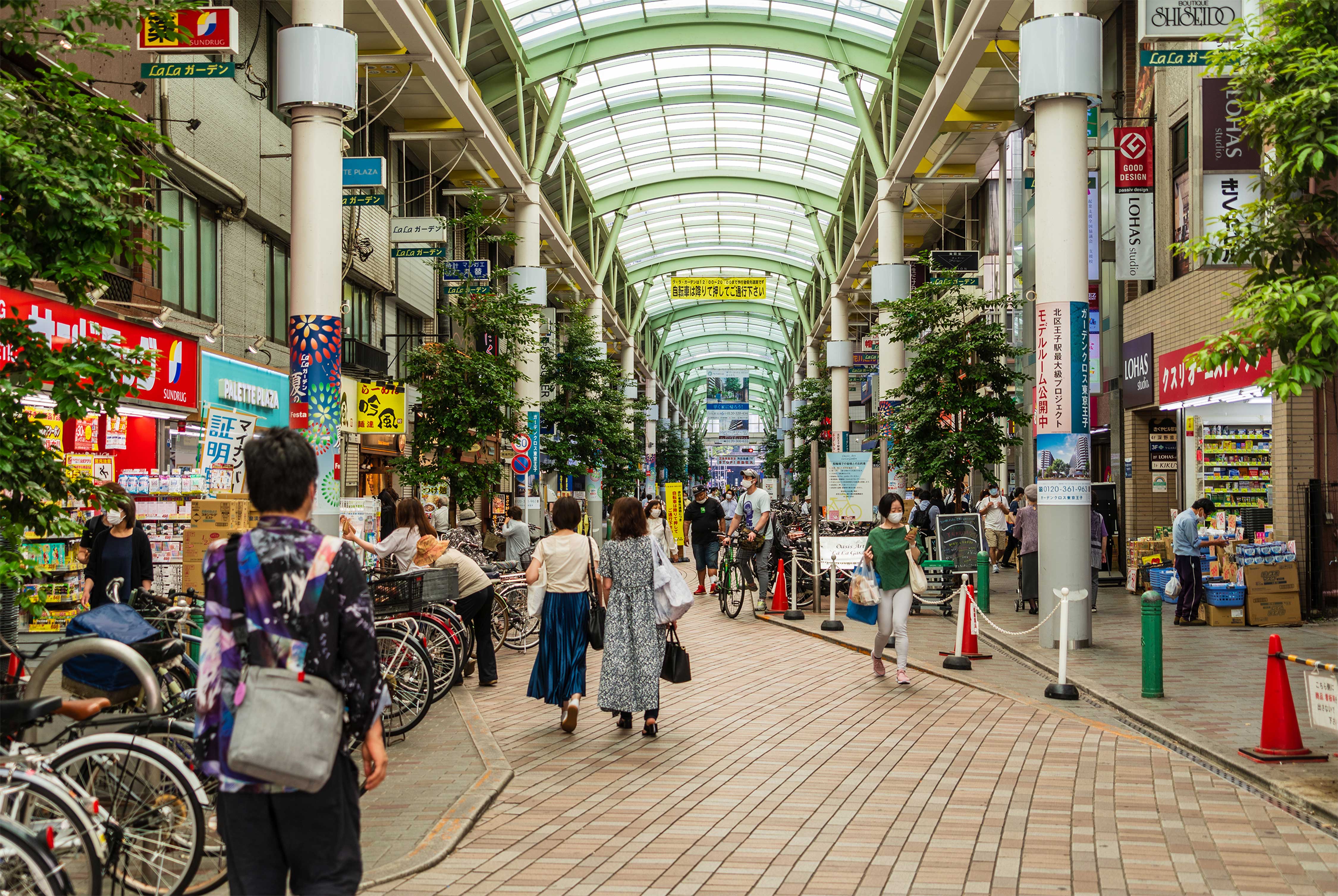 赤羽駅前は商店街やショッピングセンターが充実しており、生活しやすい環境