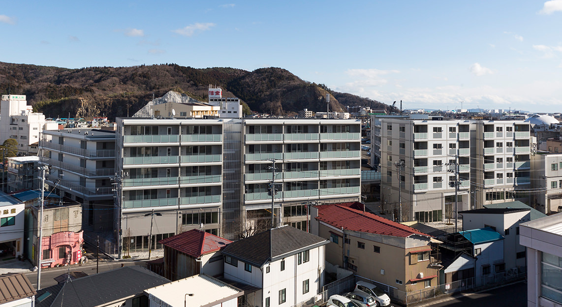 暮らしの灯りをともす、まちなか再生と震災復興。